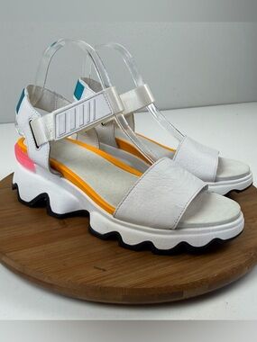 Sorel Women’s Kinetic Impact y-Strap Sandals